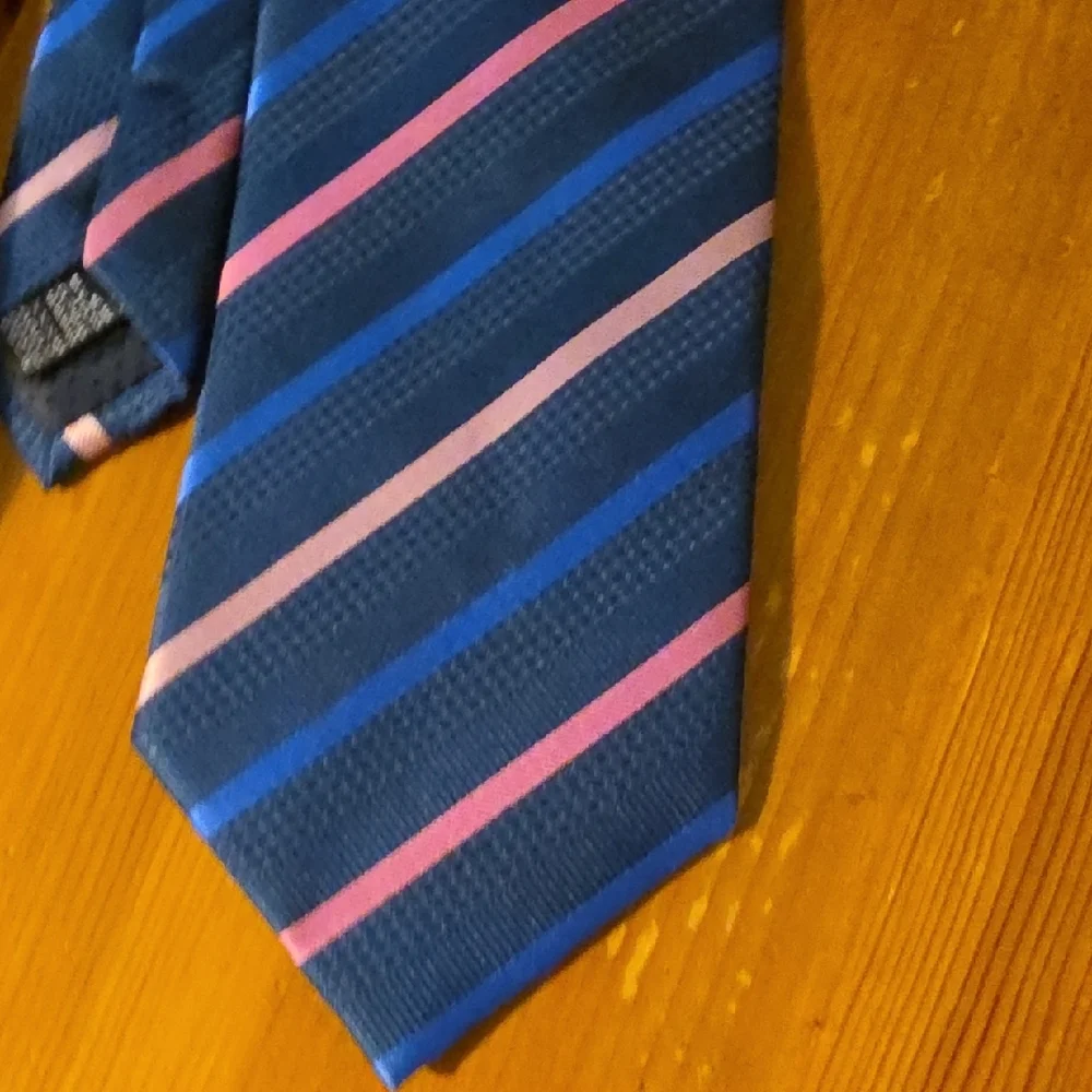 Venezia Navy and Pink Diagonal Striped Tie - Picture 9 of 11